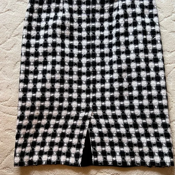 Leslie Fay Houndstooth Skirt - Picture 3 of 9